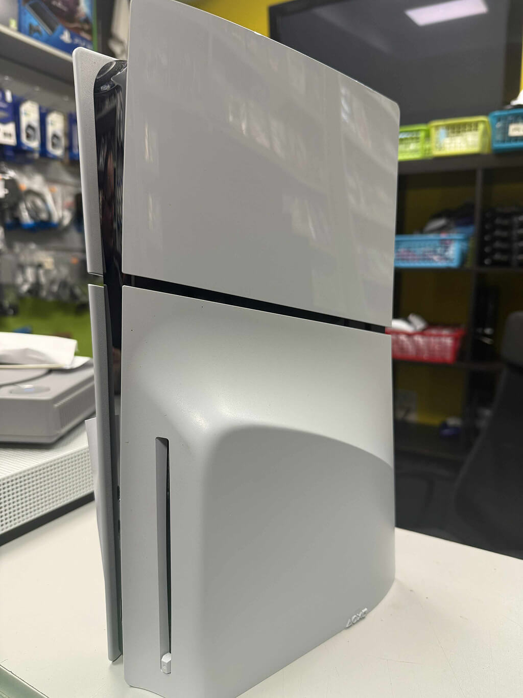 Konsola PlayStation 5 w serwisie GSM w Warszawie – profesjonalna naprawa i serwis konsol do gier